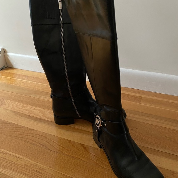 Michael Kors leather riding boots.  Sz 8.5 - Picture 4 of 9